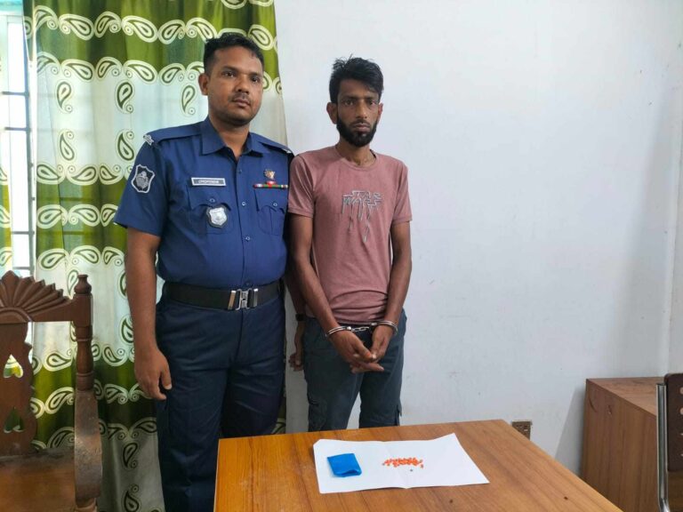 লাখাইয়ে এক ইয়াবা কারবারীসহ গ্রেপ্তার ২